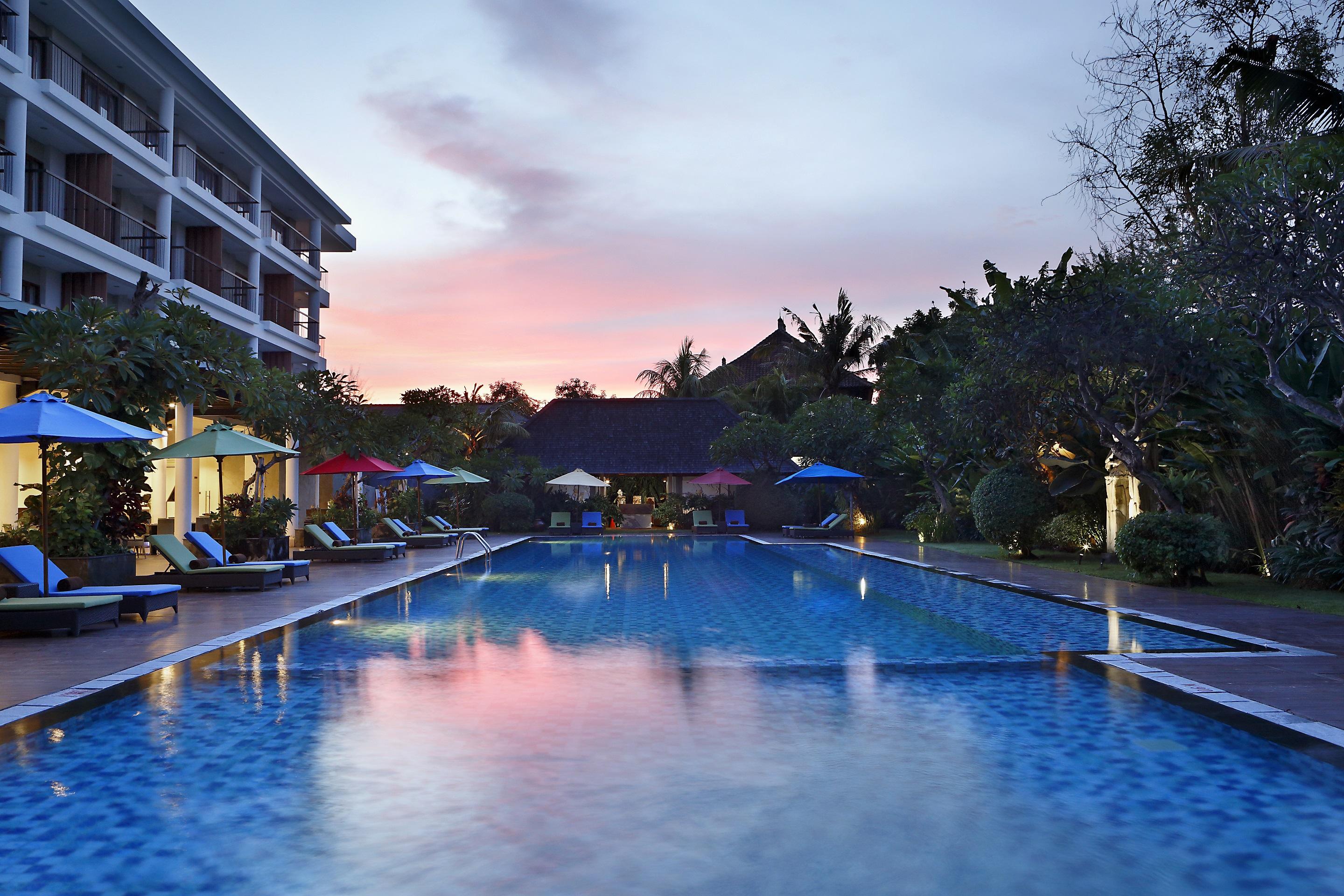 Hotel Santika Siligita